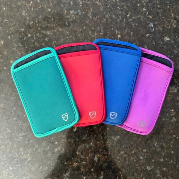 SHIELD YOUR BODY (SYB) BLUE Phone Pouch- SHIELD Wireless EMF Radiation - Picture 4 of 6